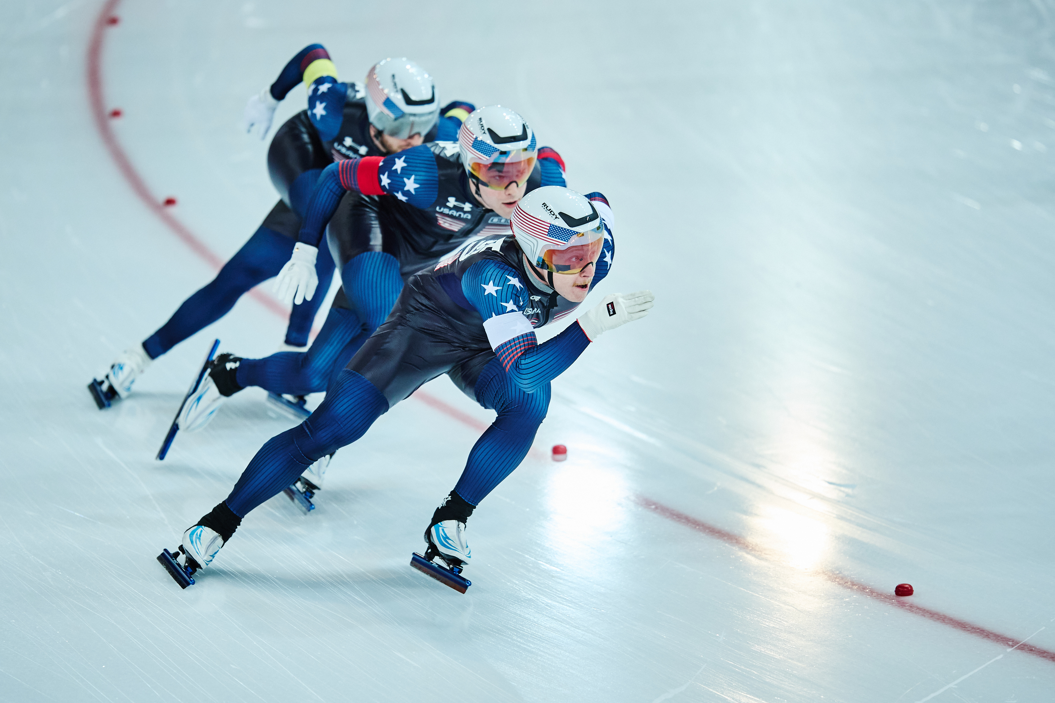 US teenager Jordan Stolz sets world 1000m speed skating