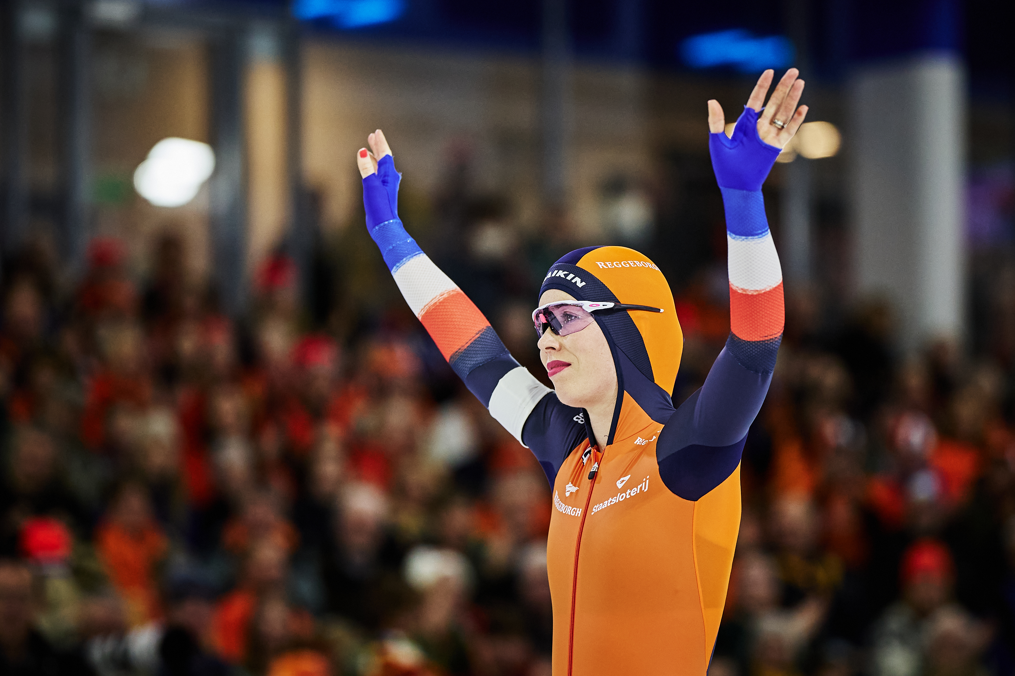 Stolz (USA) starts World Cup quest with two golds and a Stolz (USA) starts World Cup quest with two golds and a