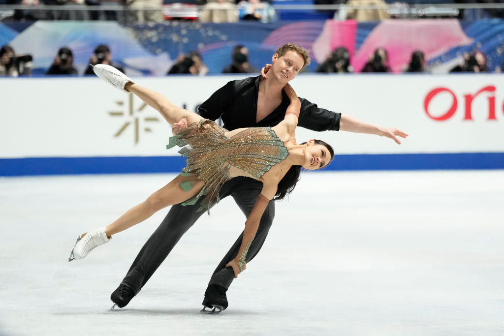 Madison Chock/Evan Bates (USA) shimmer their way to first NHK Trophy gold