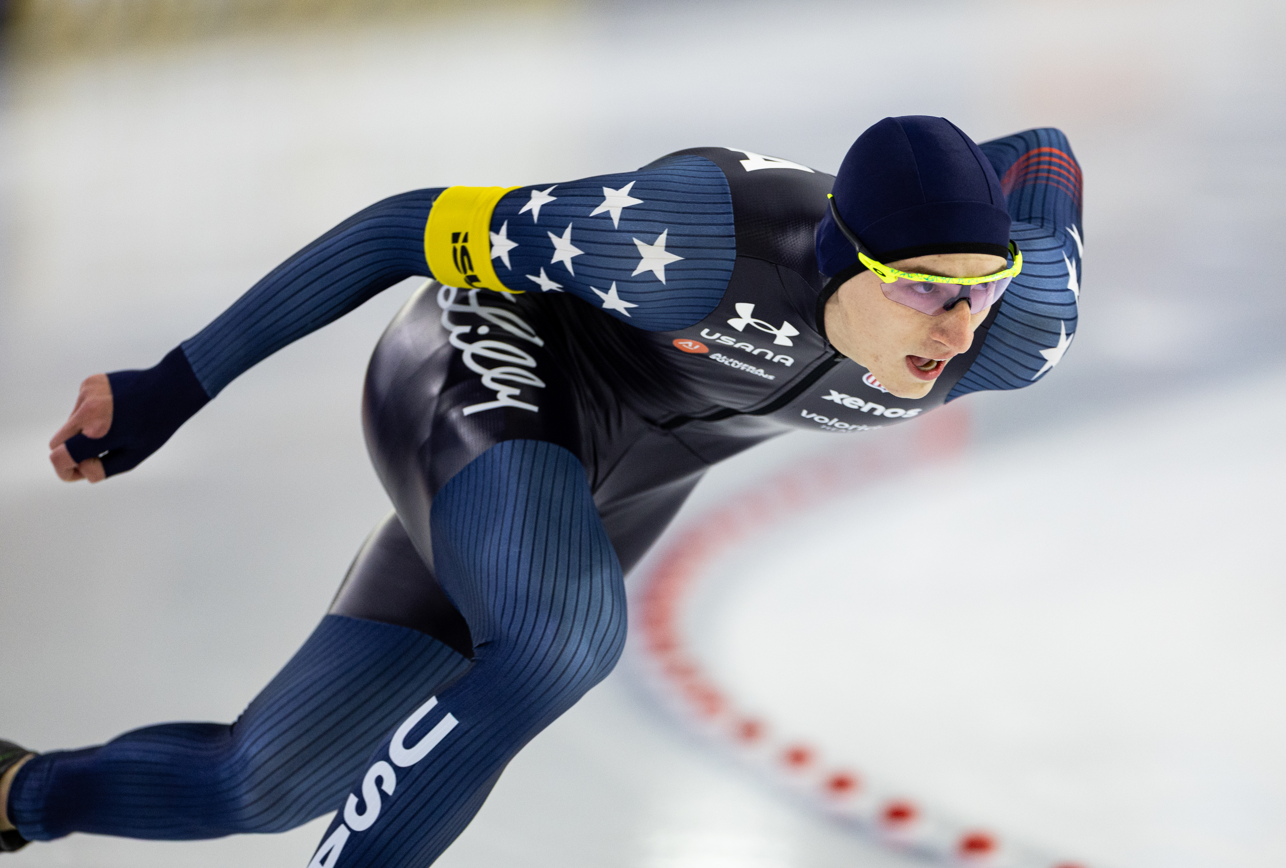 Thialf track records tumble in men’s competition on super Saturday at ISU World Cup 