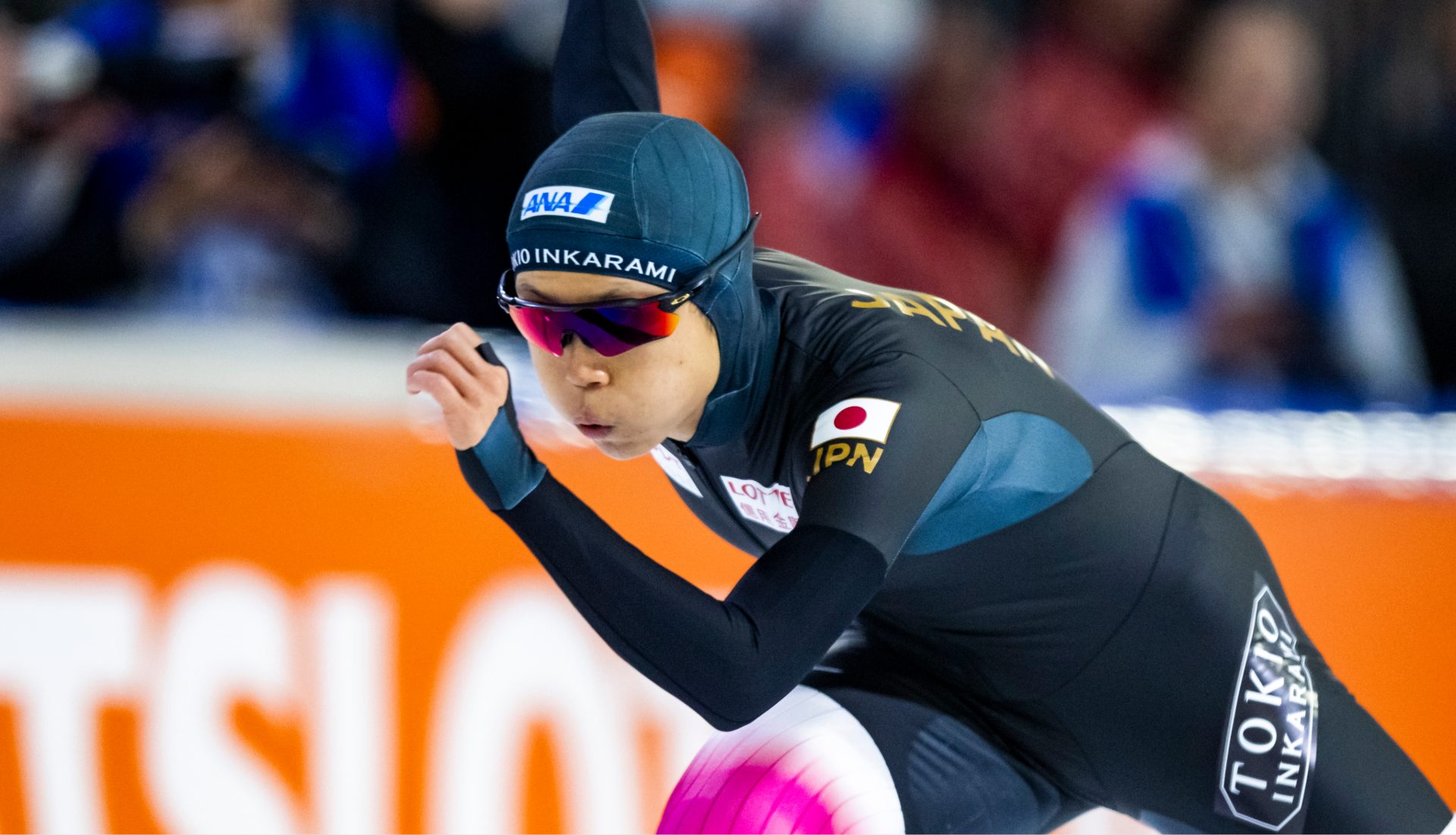 Takagi and Wiklund level as Sáblíková waves farewell to her beloved Thialf crowd 