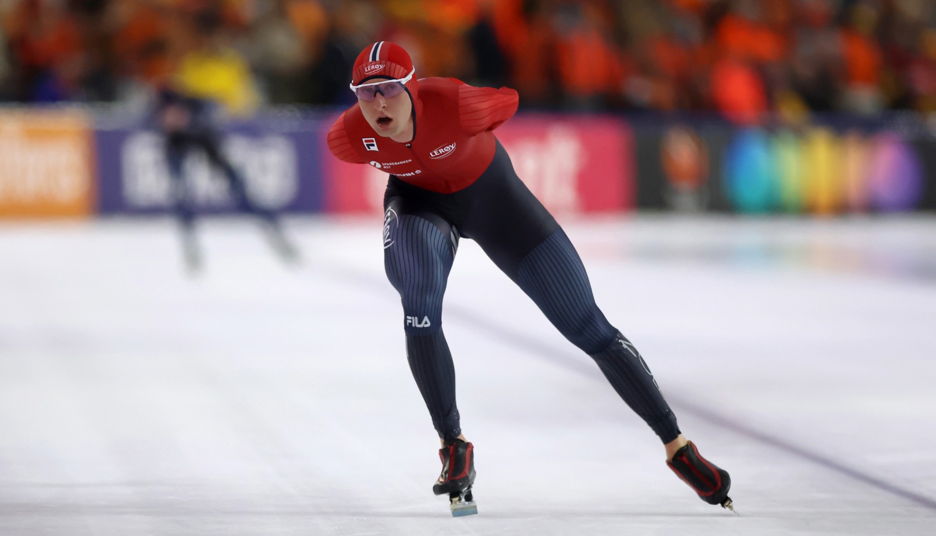 Eitrem reels in Stolz to take Norway's first World Allround title since 1994 