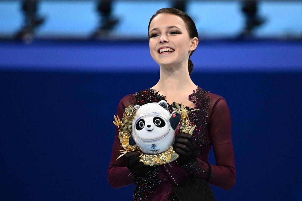 Meteor Strike Roc Spectacular Anna Shcherbakova (ROC) strikes Olympic gold
