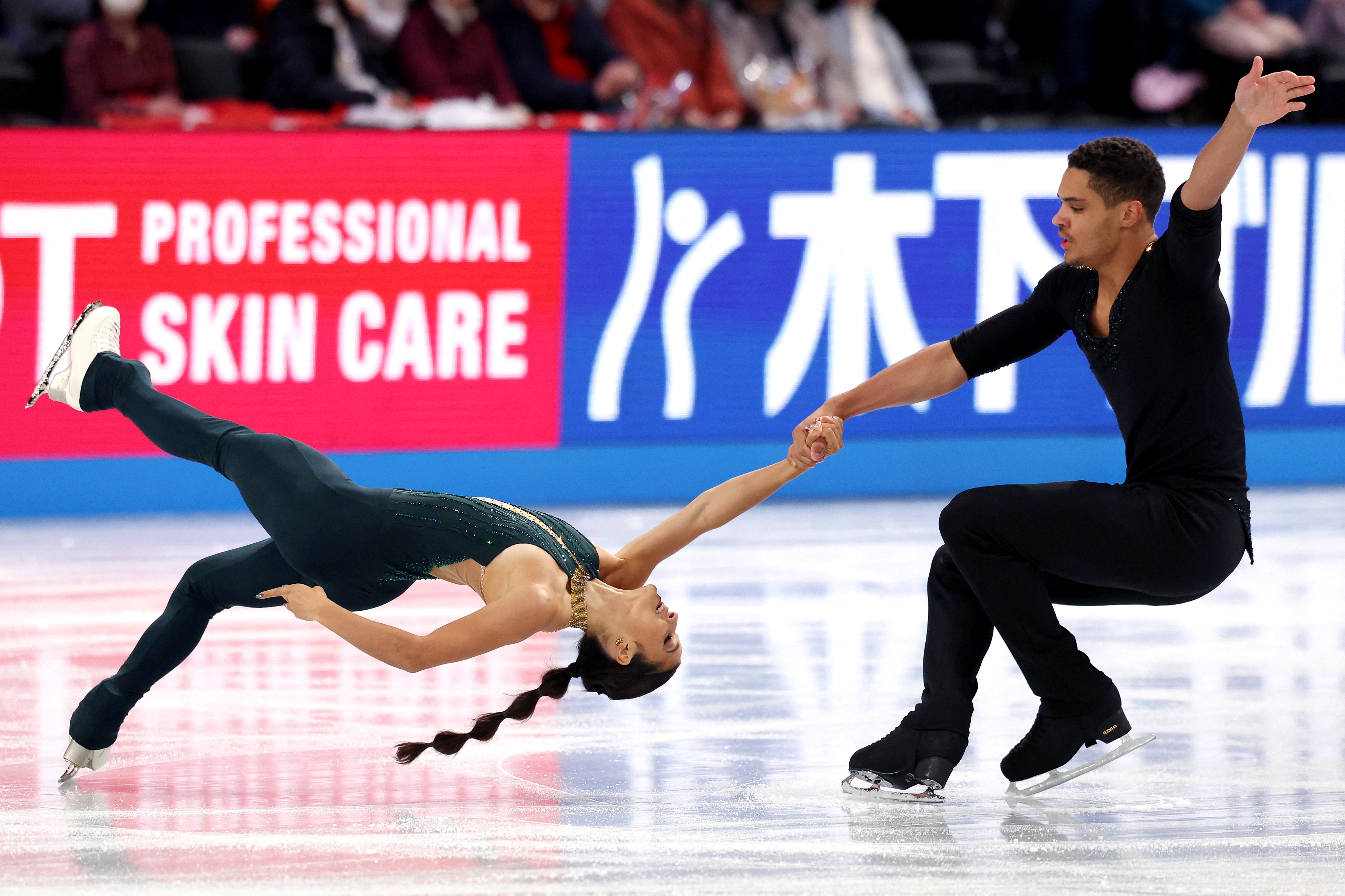 ISU FIGURE SKATING GRAND PRIX 3