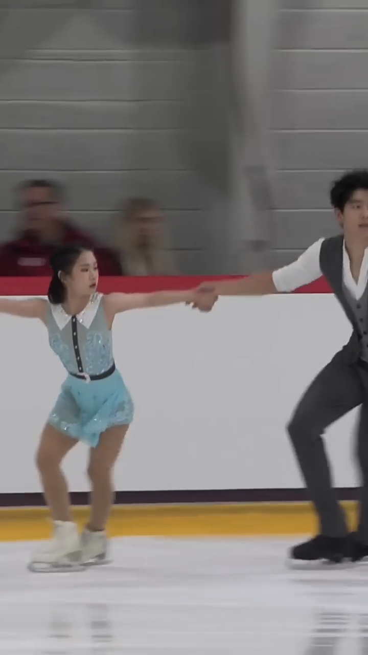 Chen and Dong impress in Junior Pairs Short Program